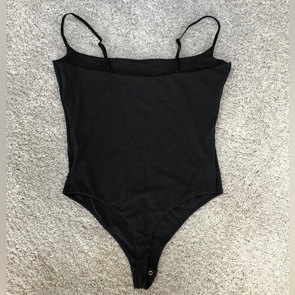 SKIMS Cami Bodysuit | Onyx - Picture 9 of 16